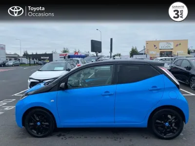 TOYOTA Aygo 1.0 VVT-i 69ch Stop&Start x-cite Bleu Cyan 5p occasion 2016 - Photo 3