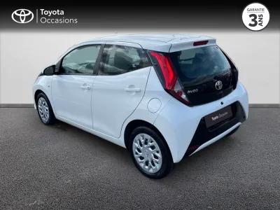 TOYOTA Aygo 1.0 VVT-i 72ch x-play 5P MY19 occasion 2021 - Photo 2