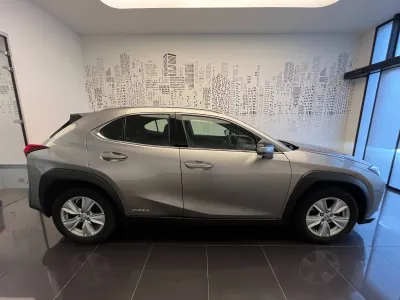 LEXUS UX 250h 2WD Pack Business occasion 2021 - Photo 4