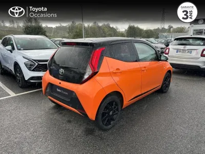 TOYOTA Aygo 1.0 VVT-i 72ch x-cite 2 5p occasion 2020 - Photo 2