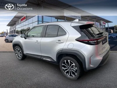 TOYOTA Yaris Cross 116h Design AWD-i MY22 occasion 2023 - Photo 2