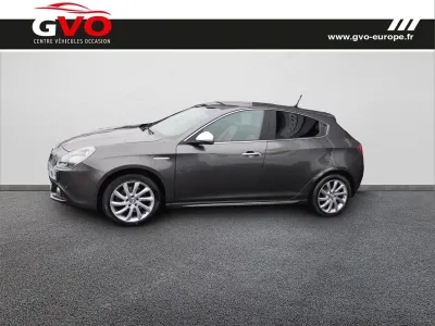 ALFA ROMEO Giulietta 1.4 TB MultiAir 170ch Exclusive Stop&Start occasion 2014 - Photo 3