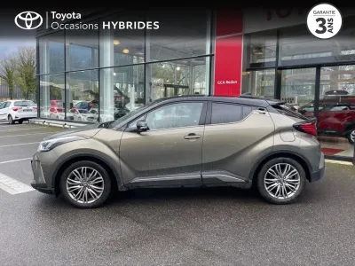 TOYOTA C-HR 184h Distinctive 2WD E-CVT MY22 occasion 2022 - Photo 3