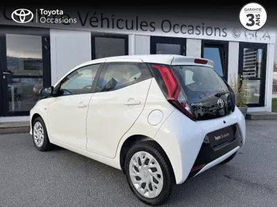 TOYOTA Aygo 1.0 VVT-i 72ch x-play 5p MY20 occasion 2020 - Photo 3