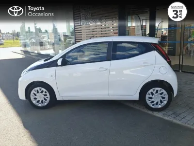 TOYOTA Aygo 1.0 VVT-i 72ch x-play 5p MY21 occasion 2021 - Photo 3