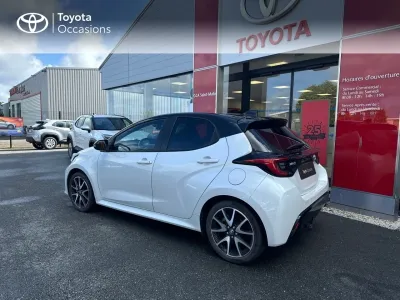 TOYOTA Yaris 116h Collection 5p MY21 occasion 2021 - Photo 2