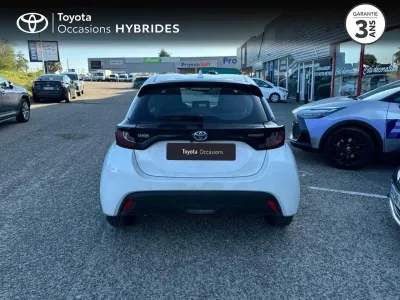 TOYOTA Yaris 116h Dynamic Business 5p + Programme Beyond Zero Academy MY22 occasion 2023 - Photo 4