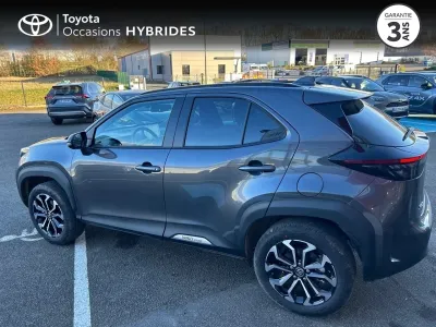 TOYOTA Yaris Cross 116h Design AWD-i MY22 occasion 2023 - Photo 2