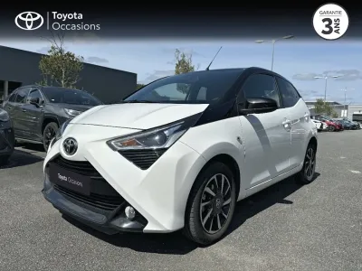 TOYOTA Aygo 1.0 VVT-i 72ch x-night 5p MY21 occasion 2021 - Photo 1