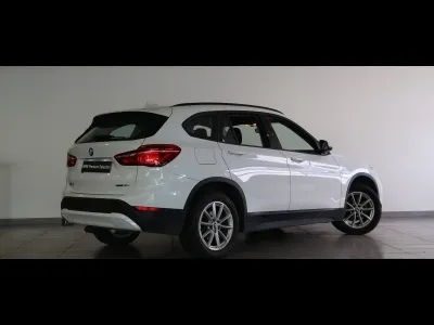 BMW X1 sDrive16dA 116ch Lounge DKG7 occasion 2021 - Photo 2