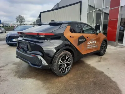 TOYOTA C-HR 2.0 200ch Collection Premiere occasion 2024 - Photo 4