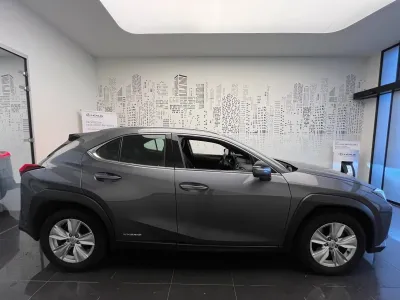 LEXUS UX 250h 2WD Pack Confort Business MY20 occasion 2021 - Photo 4