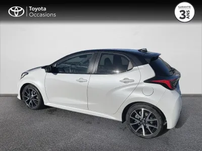 TOYOTA Yaris 116h Collection 5p occasion 2021 - Photo 2