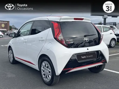 TOYOTA Aygo 1.0 VVT-i 72ch x-look 5p MY21 occasion 2021 - Photo 2