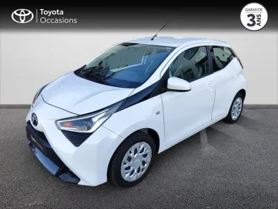 TOYOTA Aygo 1.0 VVT-i 72ch x-play x-app 5p MC18 occasion 2021 - Photo 1