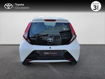 TOYOTA Aygo 1.0 VVT-i 72ch x-play x-app 5p MC18 occasion 2021 - Photo 4