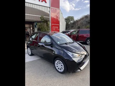 TOYOTA Aygo 1.0 VVT-i 72ch x-play 5p MY20 occasion 2021 - Photo 2