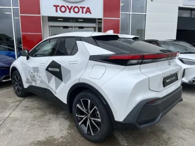 TOYOTA C-HR 1.8 140ch Design occasion 2024 - Photo 4