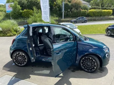 FIAT 500 3+1 e 118ch Icône Plus (Pack Magic Eye) occasion 2022 - Photo 3