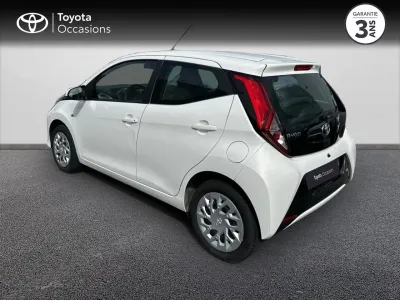 TOYOTA Aygo 1.0 VVT-i 72ch x-play 5p MY21 occasion 2021 - Photo 2