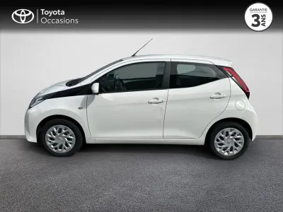 TOYOTA Aygo 1.0 VVT-i 72ch x-play 5p MY21 occasion 2021 - Photo 3