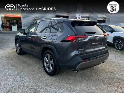 TOYOTA RAV4 Hybride 218ch Lounge 2WD occasion 2019 - Photo 2