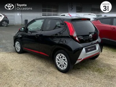 TOYOTA Aygo 1.0 VVT-i 72ch x-look 5p MY21 occasion 2021 - Photo 2