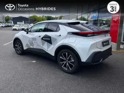 TOYOTA C-HR 1.8 140ch Design occasion 2024 - Photo 2