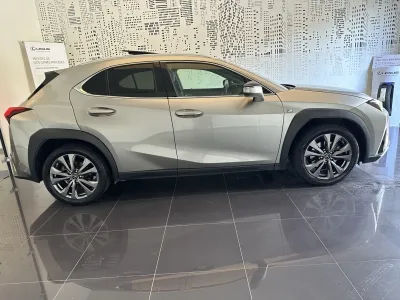 LEXUS UX 250h 2WD F SPORT MY20 occasion 2019 - Photo 4