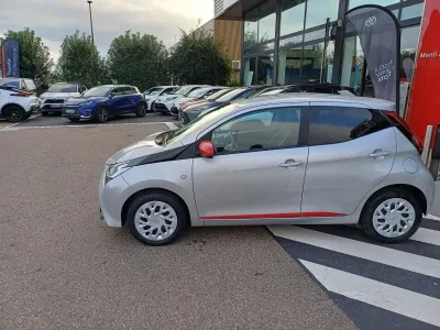 TOYOTA Aygo 1.0 VVT-i 72ch x-look 5p MY21 occasion 2021 - Photo 3