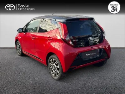 TOYOTA Aygo 1.0 VVT-i 72ch x-clusiv zen série 5p MY20 occasion 2021 - Photo 2