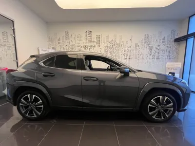 LEXUS UX 250h 2WD Executive occasion 2023 - Photo 4