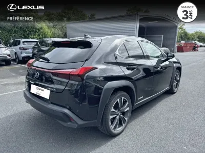 LEXUS UX 250h 2WD Premium Edition MY20 occasion 2021 - Photo 3