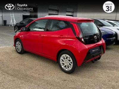 TOYOTA Aygo 1.0 VVT-i 72ch x-play 5p occasion 2018 - Photo 2