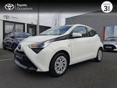 TOYOTA Aygo 1.0 VVT-i 72ch x-play 5p occasion 2020 - Photo 1