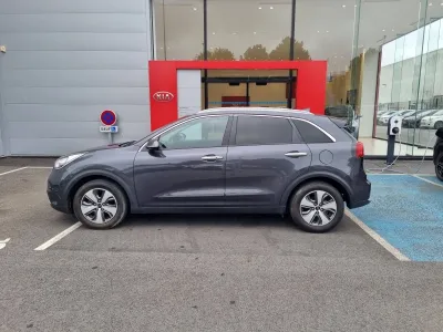 KIA Niro 1.6 GDi 105ch ISG + électrique 43.5ch Active DCT6 occasion 2017 - Photo 4