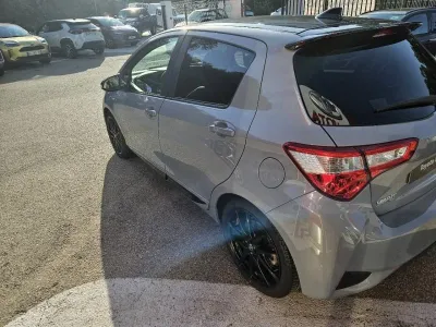 TOYOTA Yaris 100h GR SPORT 5p MY19 occasion 2019 - Photo 3