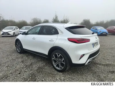 KIA XCeed 1.6 CRDI 136ch Design DCT7 occasion 2021 - Photo 3