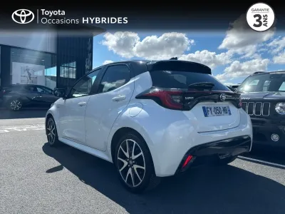 TOYOTA Yaris 116h Collection 5p occasion 2021 - Photo 2