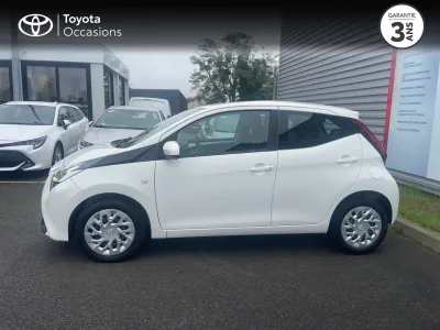 TOYOTA Aygo 1.0 VVT-i 72ch x-play 5p occasion 2019 - Photo 4