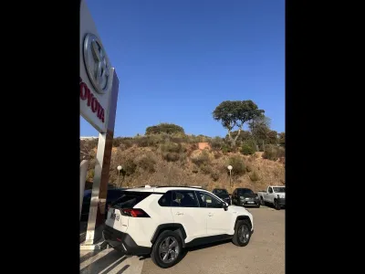 TOYOTA RAV4 Hybride 218ch Dynamic 2WD MY21 occasion 2021 - Photo 3