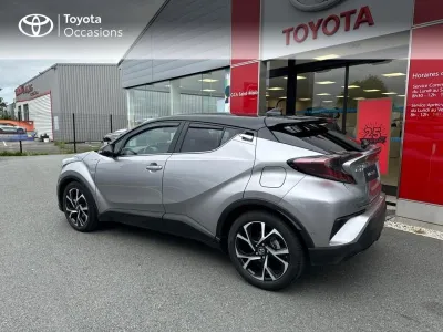 TOYOTA C-HR 122h Graphic 2WD E-CVT occasion 2018 - Photo 2