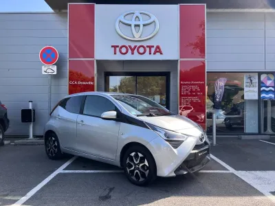 TOYOTA Aygo 1.0 VVT-i 72ch x-play 5p MY20 occasion 2021 - Photo 3