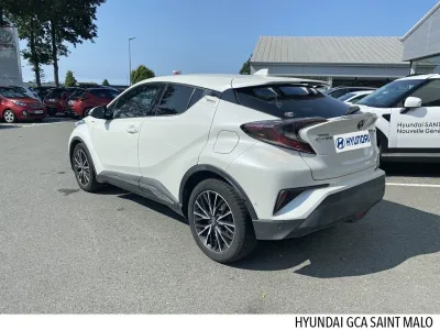 TOYOTA C-HR 122h Distinctive 2WD E-CVT occasion 2017 - Photo 2