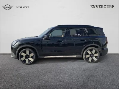 MINI Countryman C 170ch Favoured DKG7 occasion 2024 - Photo 4