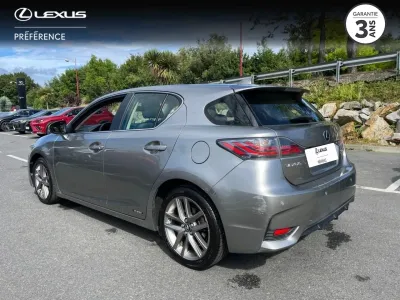 LEXUS CT 200h Premium Edition occasion 2016 - Photo 2