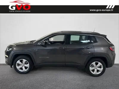 JEEP Compass 1.4 MultiAir II 140ch Limited 4x2 occasion 2018 - Photo 3