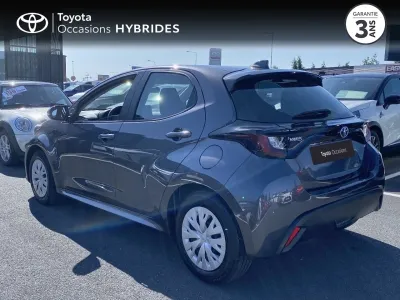 TOYOTA Yaris 116h Dynamic 5p MY22 occasion 2023 - Photo 2