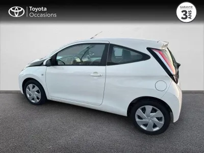 TOYOTA Aygo 1.0 VVT-i 72ch x-play 3p occasion 2017 - Photo 2