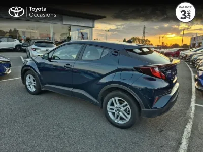 TOYOTA C-HR 122h Dynamic 2WD E-CVT MY22 occasion 2023 - Photo 2